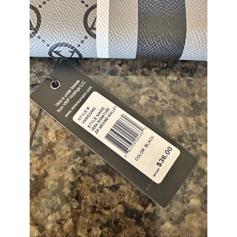 NWT Vera wallet - Picture 3 of 7
